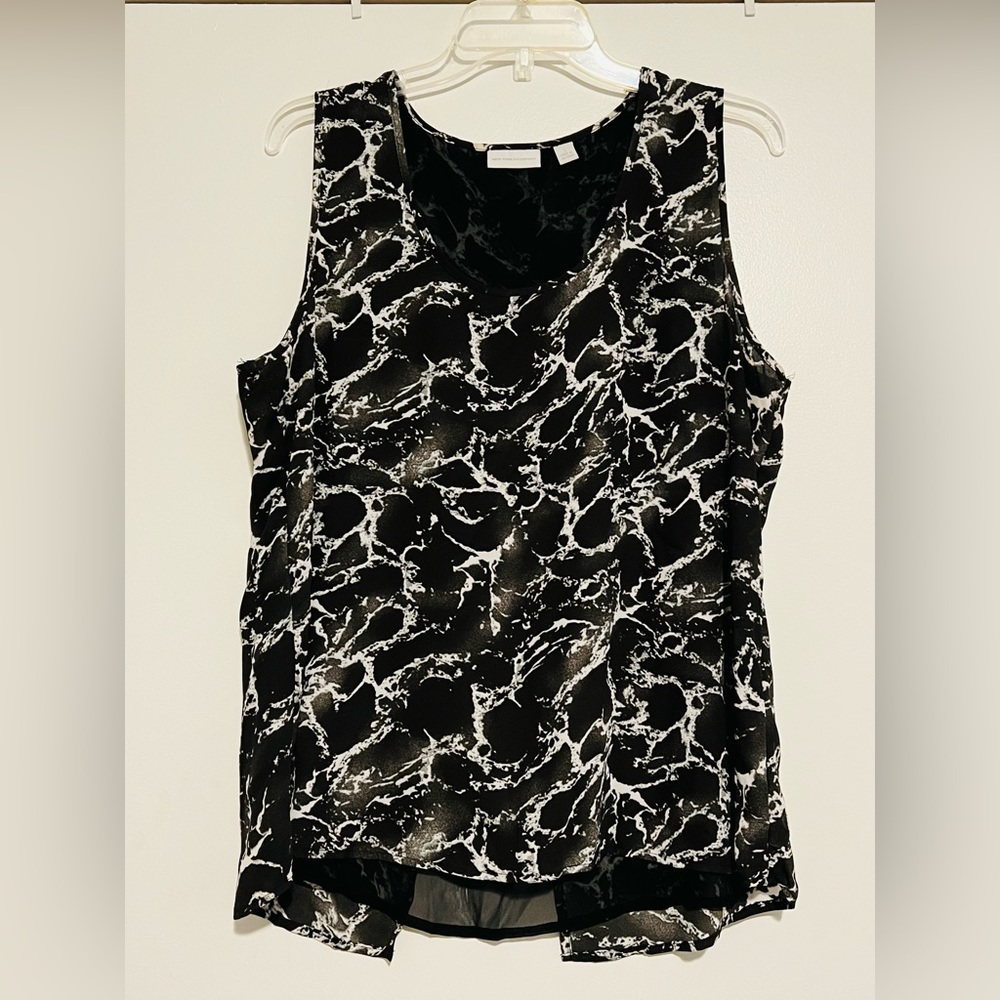 Women’s blouse